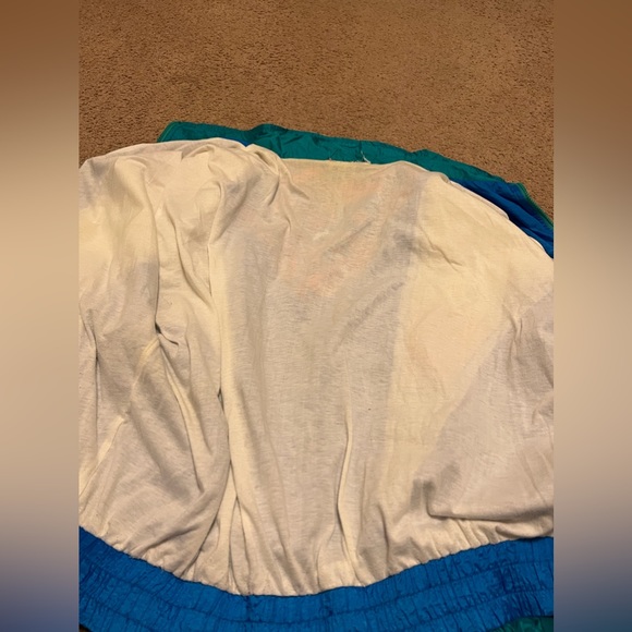 Vintage womens windbreaker. ‼️⚠️ READ DESCRIPTION ‼️⚠️ - Picture 3 of 4